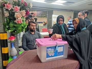 رای گیری چهاردهمین انتخابات ریاست جمهوری ایران در عراق آغاز شد