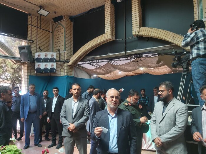 استاندار کرمان: هیچکس حق و امکان جانبداری را در انتخابات ندارد