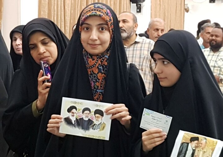 تنور داغ انتخابات ریاست جمهوری در بوشهر با گرما و حرارت مناظره پزشکیان و جلیلی