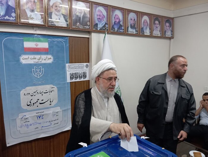 آیت الله سید احمد خاتمی: انتخابات جشن سیاسی ملت ایران است