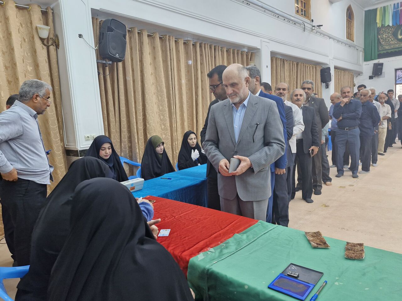 خلق حماسه‌ای جدید در بوشهر با مشارکت گسترده مردم در انتخابات