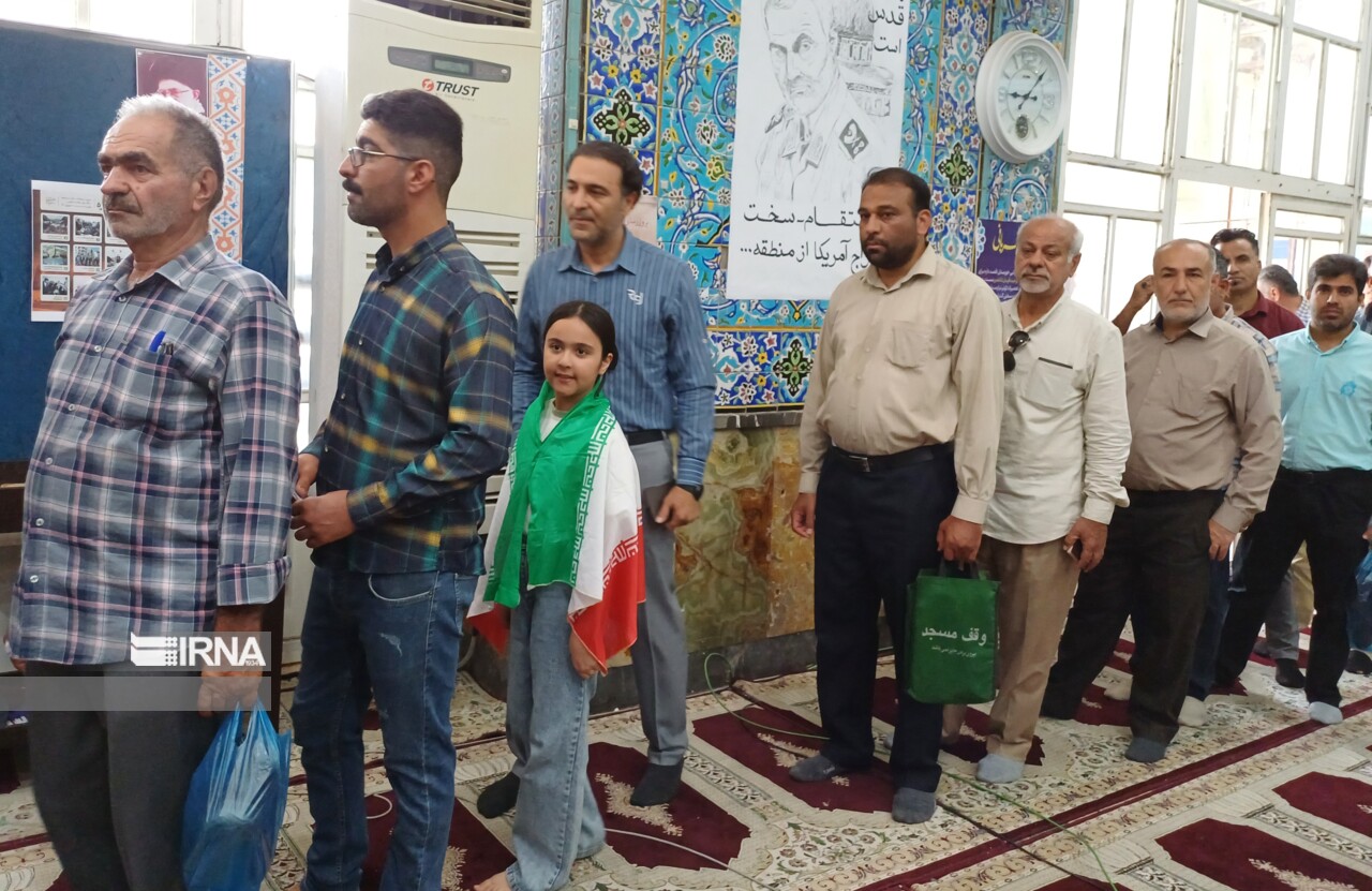رای‌گیری چهاردهمین دوره انتخابات ریاست جمهوری در خوزستان آغاز شد