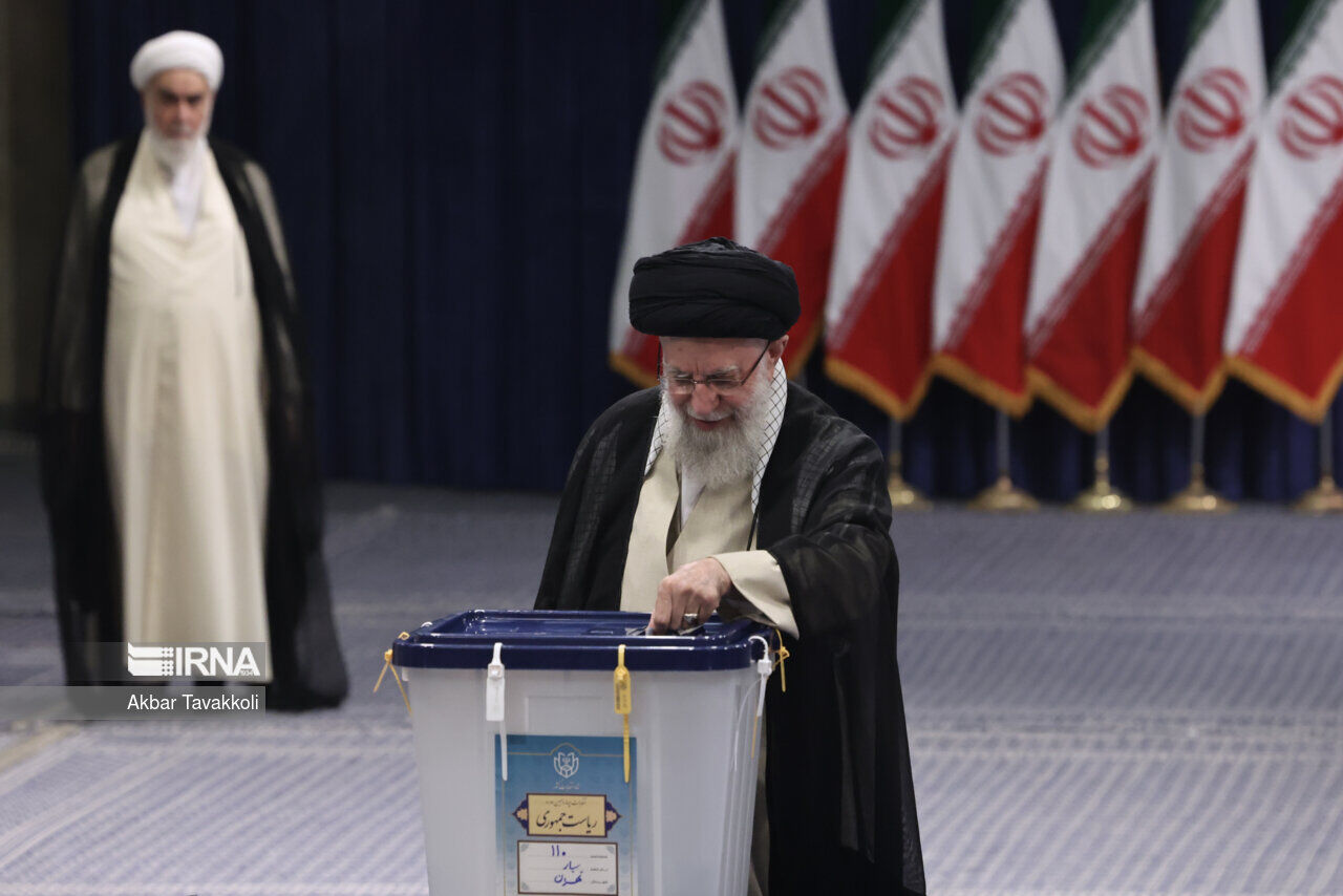 Supreme Leader casts his vote in Iran's 2024 presidential election