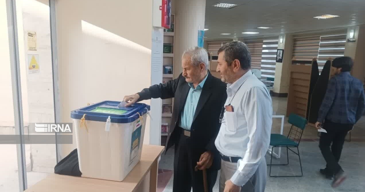 فعالیت ۶۲ شعبه اخذ رای در شهرستان دره‌شهر