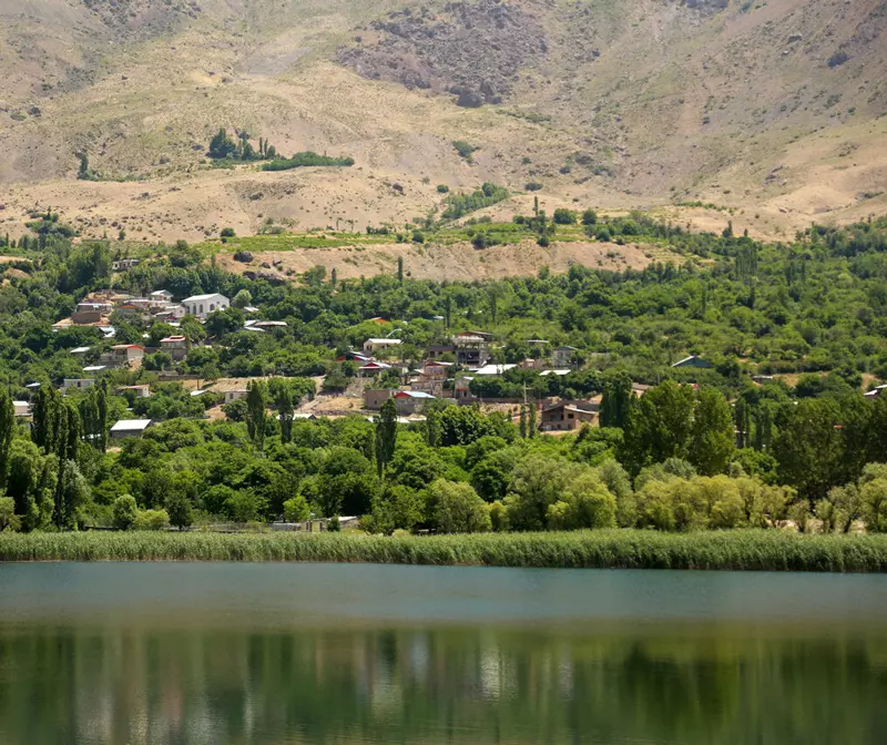 دریاچه اوان قزوین؛ بهشتی بکر اما دستیافتنی