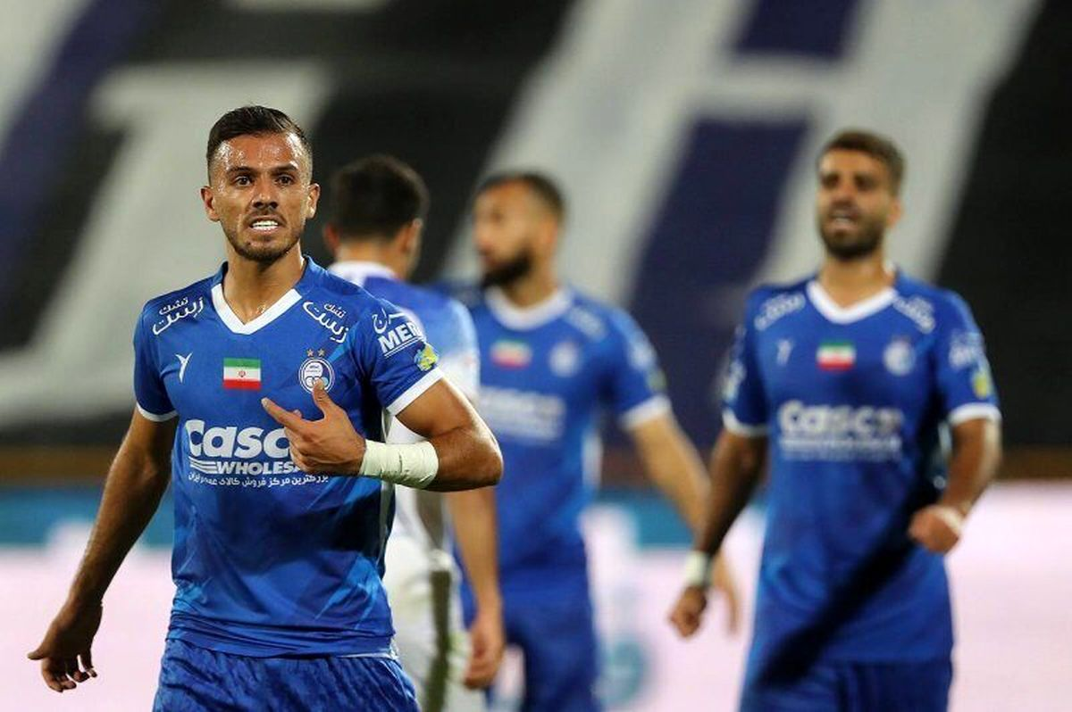 معاوضه جذاب در جاده تهران - اصفهان؛ مذاکرات سپاهان با مدافع استقلال