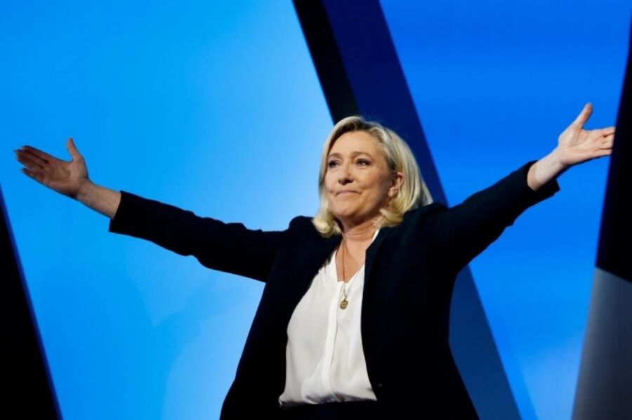 اسکای نیوز: «لوپِنِ افراطی» در آستانه تصاحب قدرت در فرانسه است
