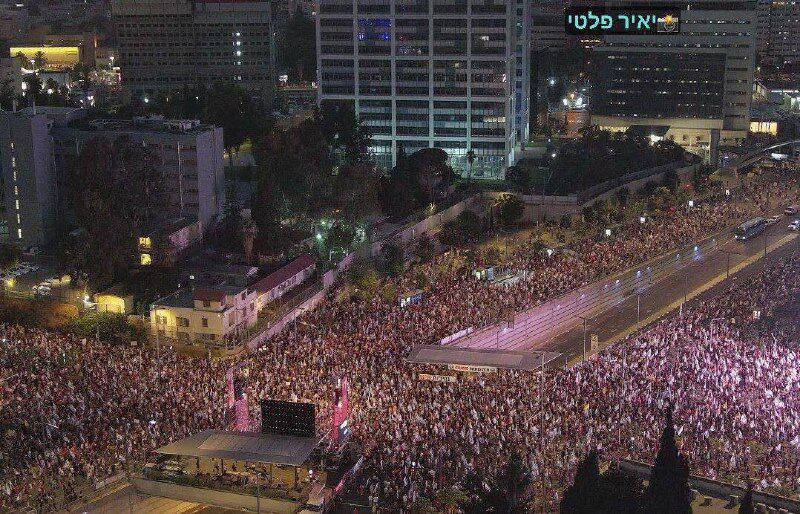 Anti-Zionist regime protesters fill Tel Aviv streets