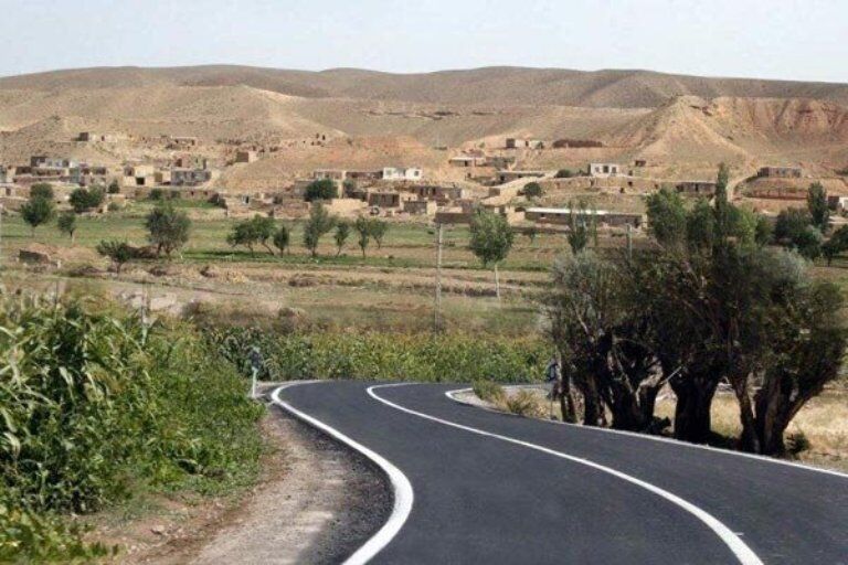 ۱۸۱ هزار مترمربع از معابر ۳۲ روستای تبریز آسفالت شد ۱۸۱ هزار مترمربع از معابر ۳۲ روستای تبریز آسفالت شد