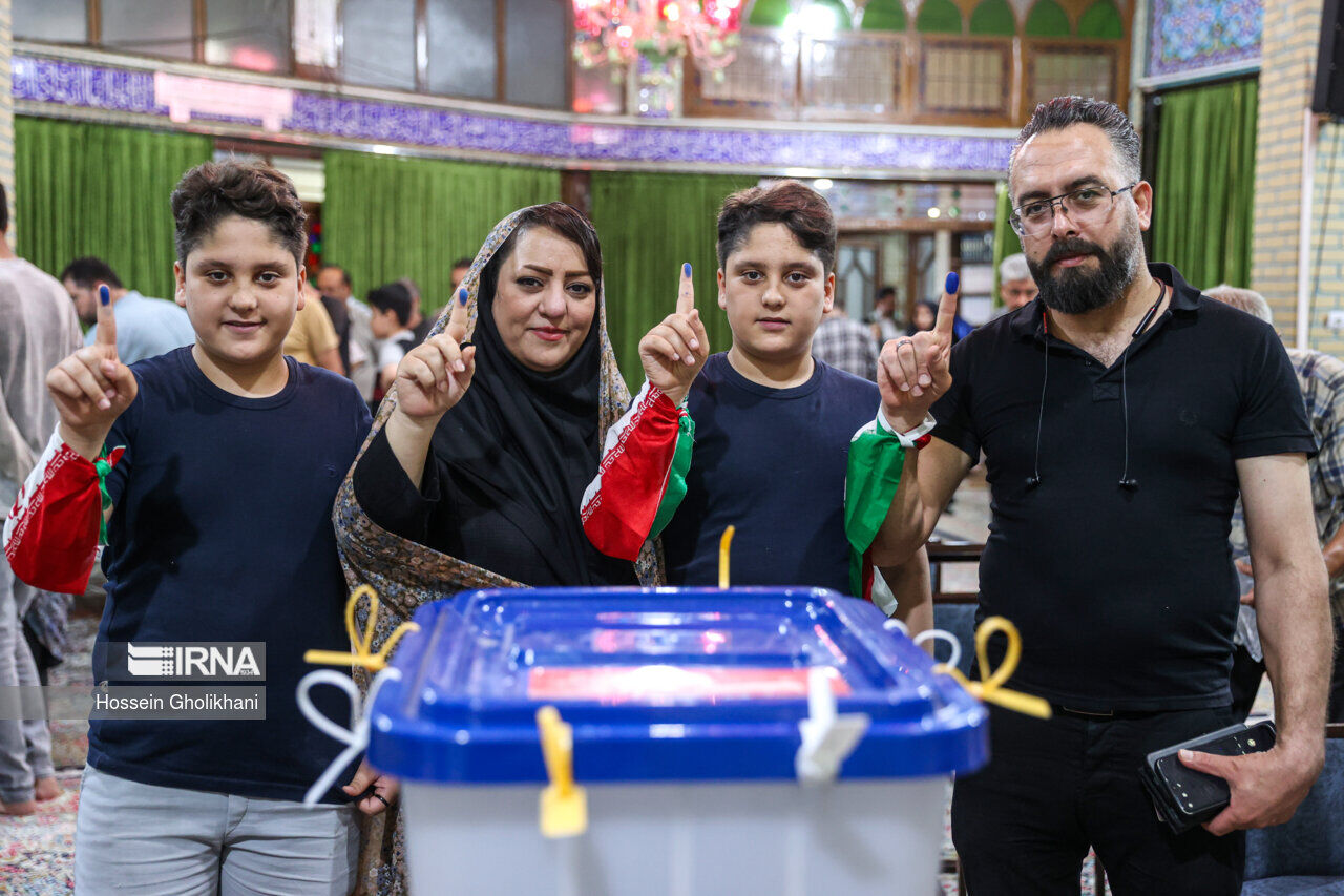 شهروندان خوزستان، حضور در انتخابات را به پیروزی بزرگ دیگری بدل کنند