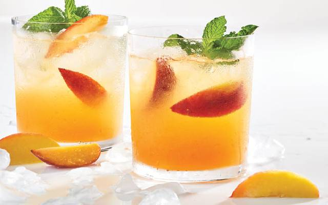 طرز تهیه موهیتو هلو در ۱۵ دقیقه به روش کافی شاپی