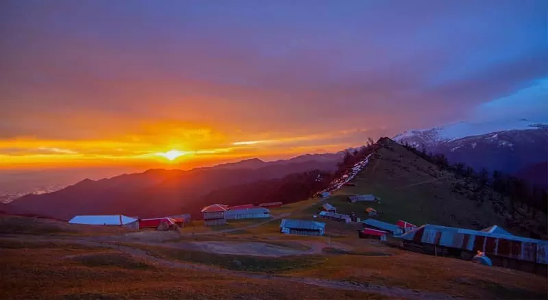 ییلاقات ماسال؛ تجربهای خارقالعاده از ایستادن روی ابرها