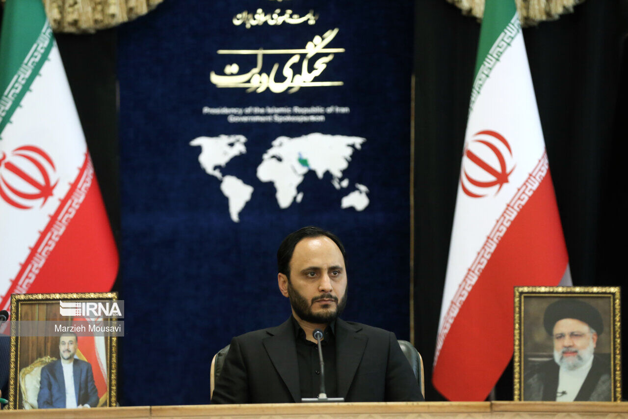 Iran gov't defends economic record after presidential debate