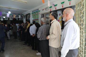 فرایند رأی گیری مرحله دوم انتخابات ریاست جمهوری در ایلام آغاز شد