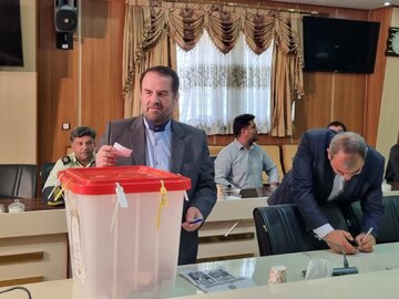 استاندار: فرایند انتخابات کهگیلویه وبویراحمد در فضایی آرام در حال برگزاری است