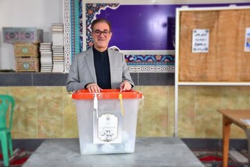 فرماندار: انتخابات در اندیمشک به طور مطلوب در حال برگزاری است