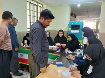 فرماندار قصرشیرین: مردم در دور دوم انتخابات حضور پررنگ‌تری دارند