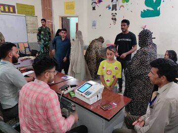انتخابات در جنوبی‌ترین شهرستان کرمان با دمای حدود ۵۰ درجه+فیلم