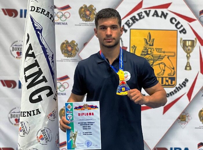 محمد محشری، از قهرمانان بوکس آسیا