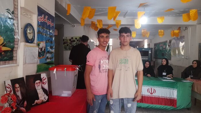 استقبال پرشور مردم شهرستانهای غرب و جنوب غرب تهران از انتخابات