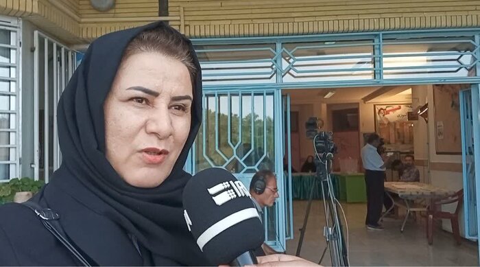 زنان طلایهداران حضور در پای صندوقهای رای