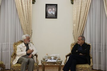 Jalili rencontre le président élu, Massoud Pezeshkian