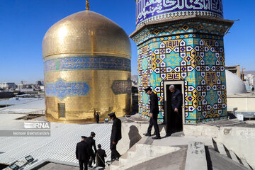 El ritual tradicional “Sala” en el santuario sagrado del Imam Reza (P)