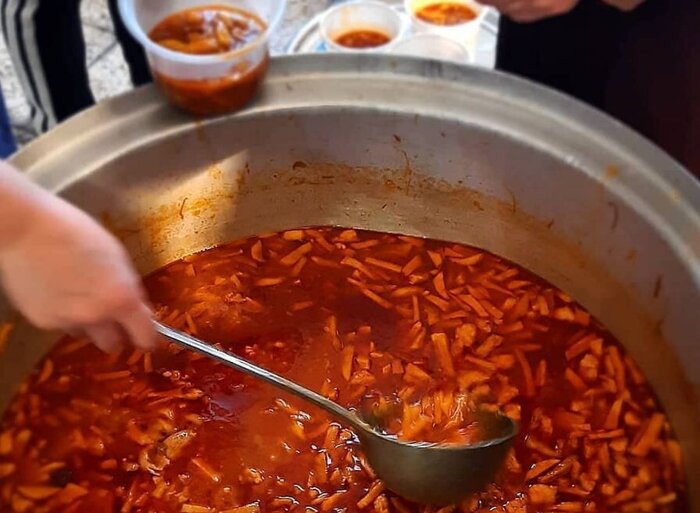 قیمه نذری آشپزخانه مادربزرگ