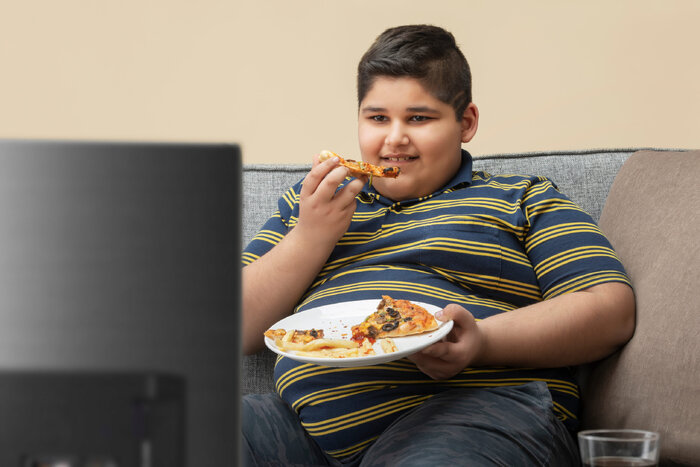 چگونه با افزایش وزن فرزندمان مقابله کنیم؟