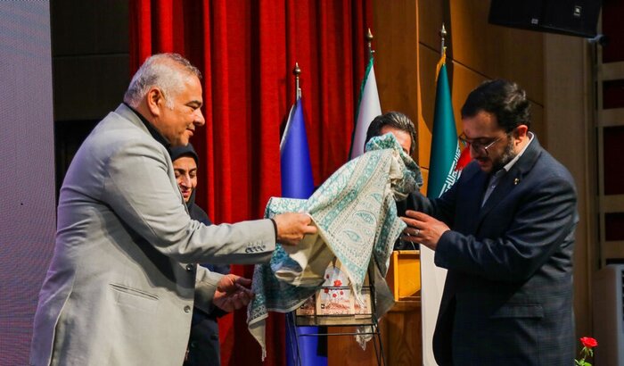 شعرخوانی شاعران عاشورایی/رونمایی از کتابی با موضوع قیام امام حسین (ع)