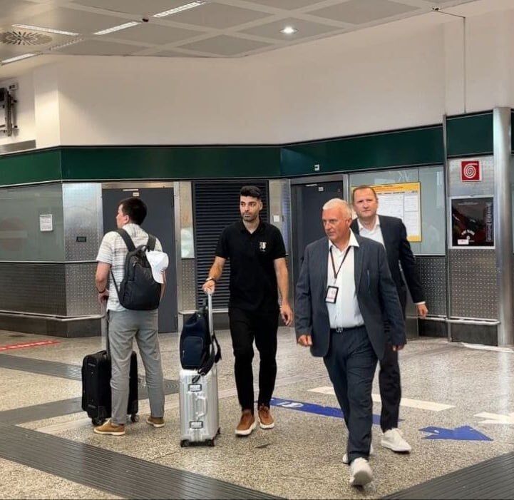 Чтобы подписать контракт с итальянским ФК "Интер", Тареми прибыл в Милан