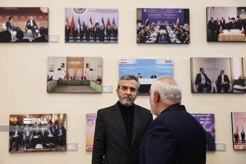 Ceremonia conmemorativa por el canciller mártir de Irán