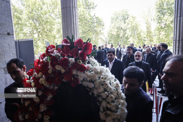 Ceremonia conmemorativa por el canciller mártir de Irán