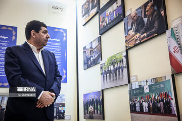 Ceremonia conmemorativa por el canciller mártir de Irán