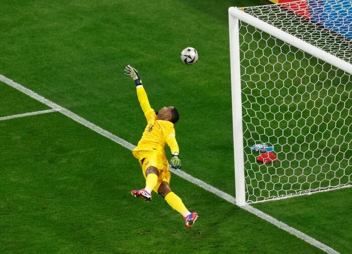 اسپانیا با کامبک فینالیست شد/ بازگشت فرانسه به خانه