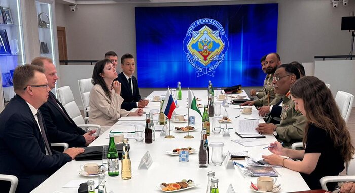 سفر مقام بلندپایه ارتش پاکستان به روسیه و توافق بر تقویت مناسبات نظامی - امنیتی