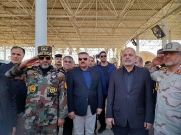 فیلم | ورود وزیر کشور ایران و عراق به مرز خسروی