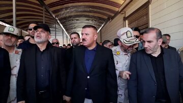 فیلم | بازدید مشترک وزرای کشور ایران و عراق از مرز خسروی - منذریه