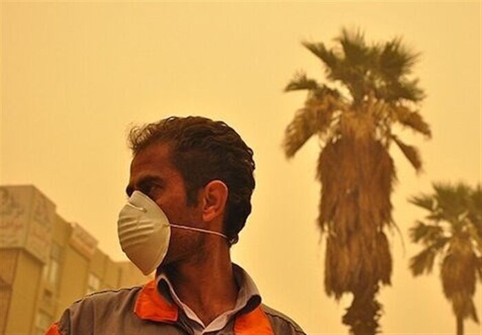 هشدار به بیماران تنفسی منطقه سیستان؛ از تردد در فضای توفانی خودداری شود