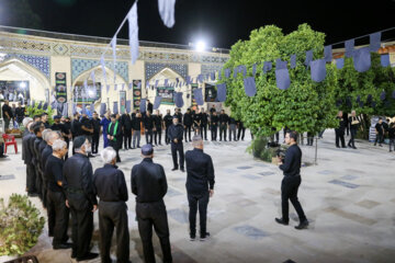 Shirazíes lloran por Husein, tercer imam de los chiíes
