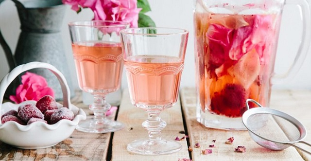 طرز تهیه ۸ شربت نذری محرم برای ۱۰۰ تا ۲۰۰ نفر