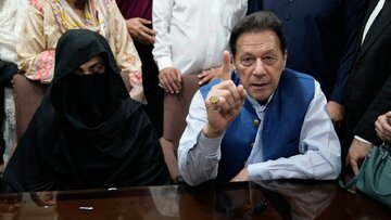 عمران خان و همسرش از یک پرونده دیگر تبرئه شدند