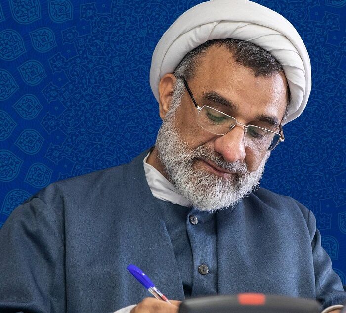 در جنگ اخلاق و بی‌اخلاقی دنیای امروز چگونه می‌توان حسینی زیست؟