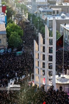 Le Ground Hosseinyeh de Zanjān accueille les personnes en deuil de l'Imam Hussain (AS)