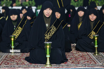 “Jotbe Jani” en el santuario del Imam Reza (P)