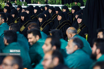 “Jotbe Jani” en el santuario del Imam Reza (P)