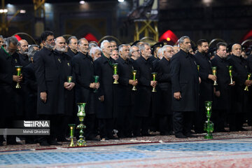 “Jotbe Jani” en el santuario del Imam Reza (P)