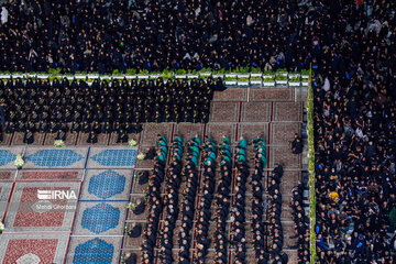 “Jotbe Jani” en el santuario del Imam Reza (P)