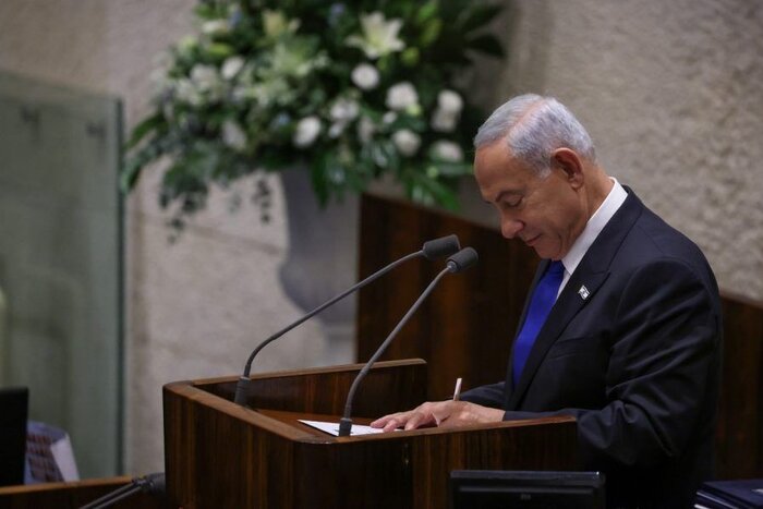 Напряженная атмосфера и насмешливые взгляды депутатов оппозиции Кнессета на Нетаньяху