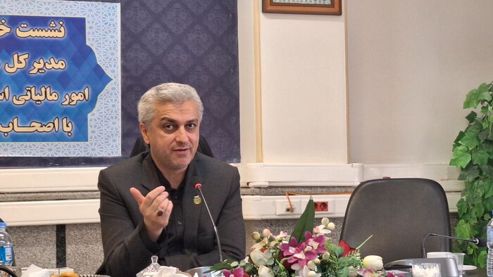پزشکان و داروخانهداران گلستانی بیشترین مالیات را پرداخت میکنند